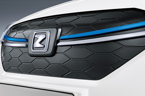 前格柵一體設(shè)計(jì)，前衛(wèi)中自帶光環(huán)